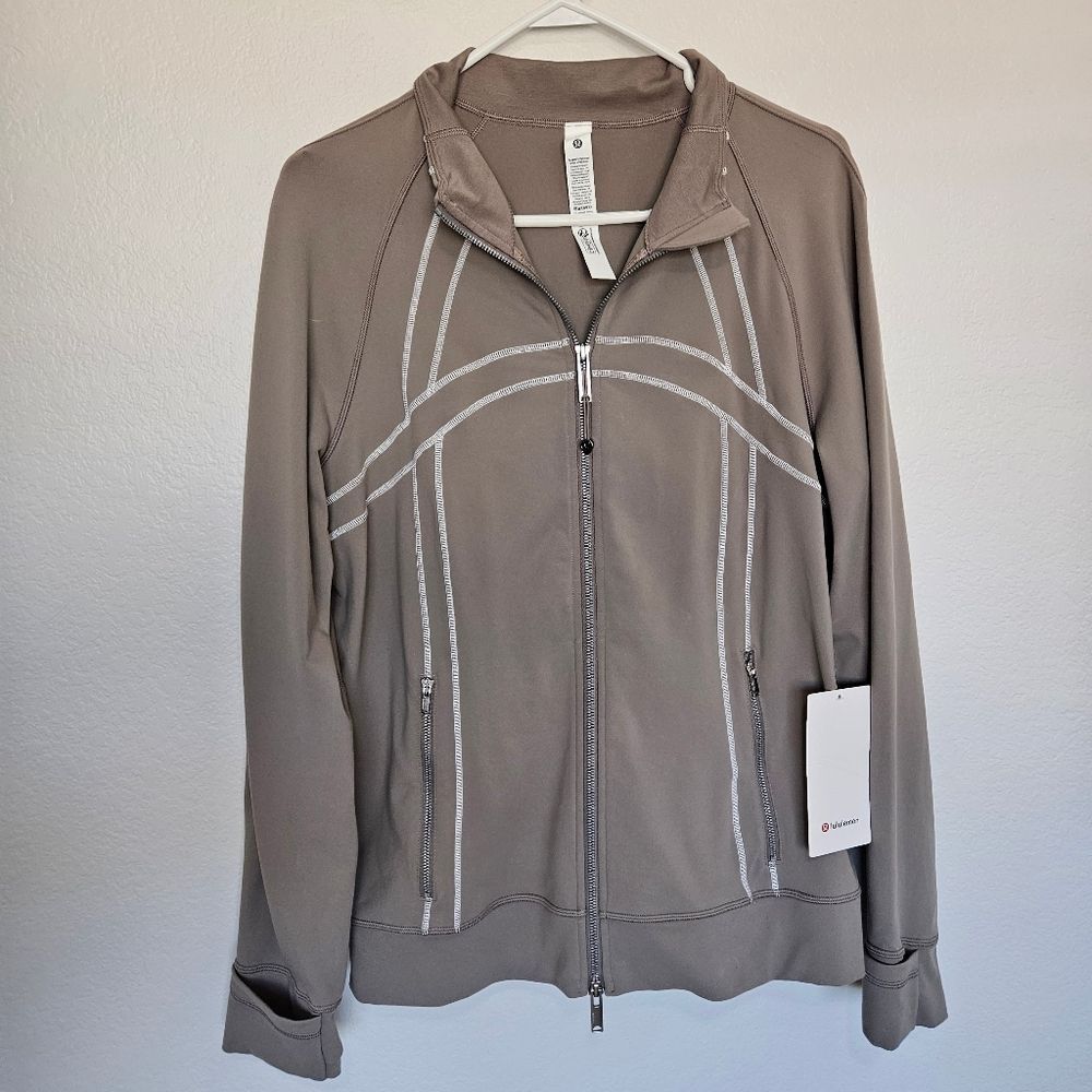 NWT Lululemon Define Track Jacket Womens 14 Athleisure Luon Warm Ash Grey/White - Picture 3 of 11